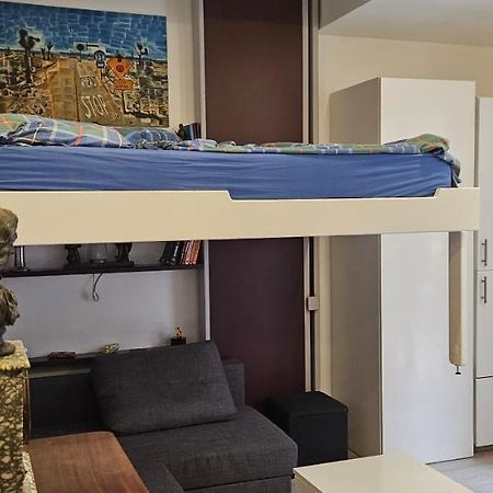 Studio 22M2 A Ivry/Seine-A 200 Metres De Paris. Proche Metro 7 Екстер'єр фото