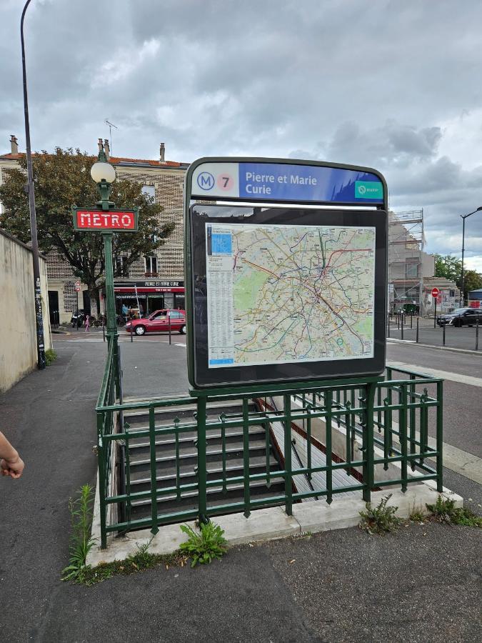 Studio 22M2 A Ivry/Seine-A 200 Metres De Paris. Proche Metro 7 Екстер'єр фото