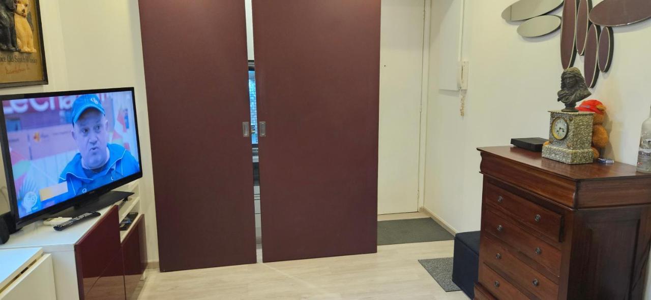 Studio 22M2 A Ivry/Seine-A 200 Metres De Paris. Proche Metro 7 Екстер'єр фото